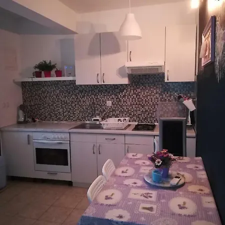 Velmani Appartement Posedarje